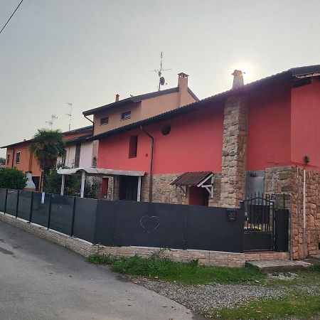 A Casa Di Luca Hotel Mediglia Luaran gambar