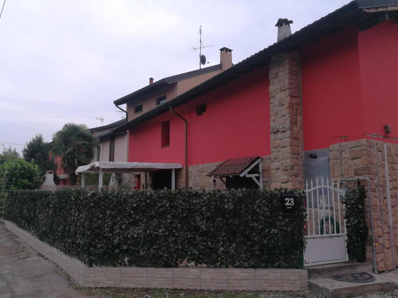 A Casa Di Luca Hotel Mediglia Luaran gambar